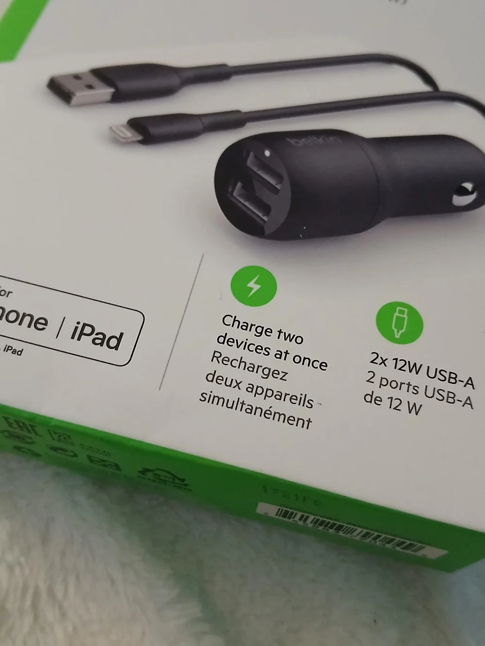 belkinDual USB-A Car Charger + Lightning Cable (24W)